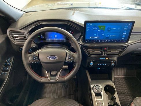 Certified 2023 Ford Escape ST-Line Select AWD/4WD image 11