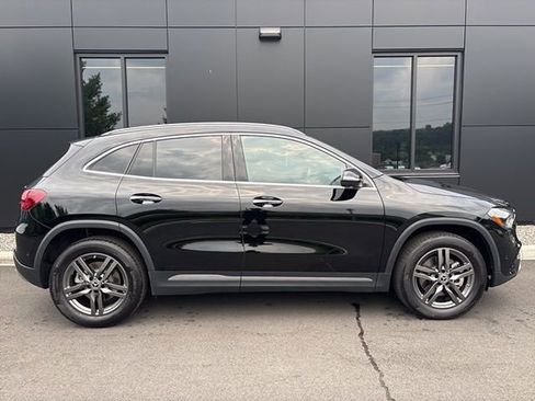 New 2025 Mercedes-Benz GLA 250 4MATIC image 22
