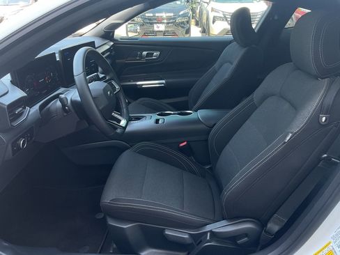 Used 2024 Ford Mustang Coupe RWD image 8
