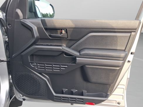 Used 2025 Toyota Tacoma SR5 RWD image 32
