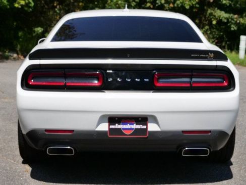 Used 2022 Dodge Challenger R/T Scat Pack RWD image 8