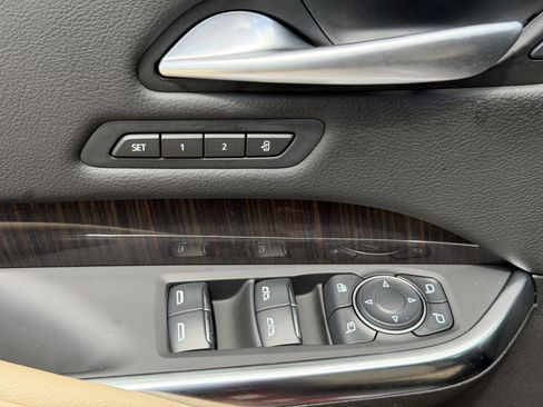 Certified 2024 Cadillac XT4 Premium Luxury w/ Active Safety Package FWD image 18