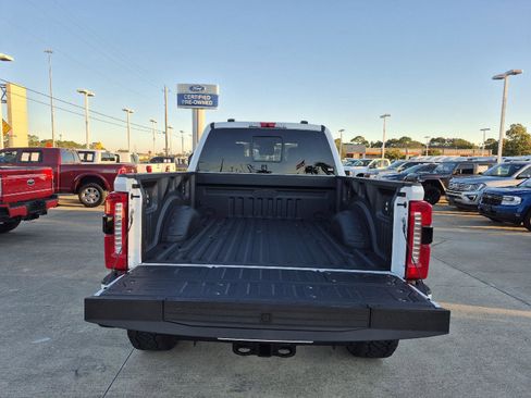 New 2026 Ford F250 Lariat w/ Black Appearance Package image 9