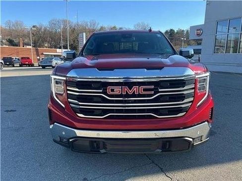 Used 2023 GMC Sierra 1500 SLT w/ SLT Premium Plus Package image 42