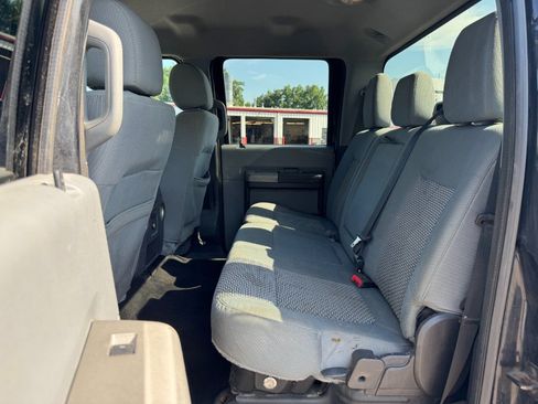 Used 2015 Ford F250 XLT w/ Camper Package AWD/4WD image 16