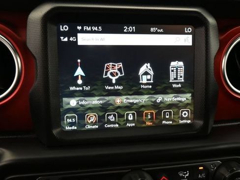 Used 2022 Jeep Gladiator Rubicon w/ Dual Top Group AWD/4WD image 15