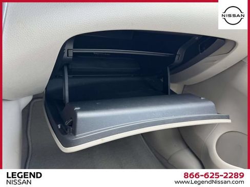 Used 2013 Nissan Sentra SV FWD image 34
