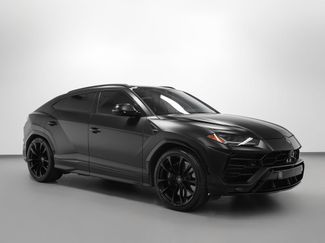 Used 2022 Lamborghini Urus video 1