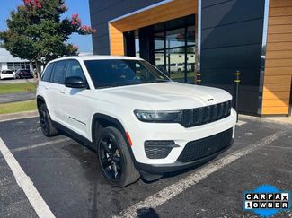 Used 2024 Jeep Grand Cherokee Altitude AWD/4WD video 1