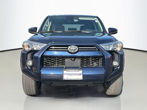 Used 2022 Toyota 4Runner SR5 Premium w/ Moonroof Package AWD/4WD image 15