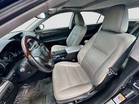 Used 2017 Lexus ES 350 w/ Premium Package FWD image 21