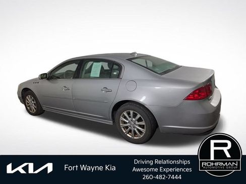 Used 2011 Buick Lucerne CXL w/ Driver Confidence Package FWD image 9