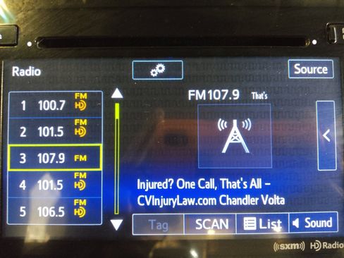 Used 2017 Subaru Legacy 2.5i Limited AWD/4WD image 25