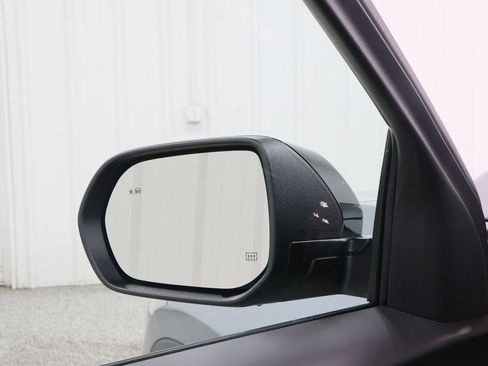 New 2026 Chevrolet Equinox RS w/ Convenience Package III image 22