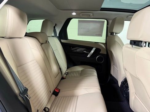 New 2025 Land Rover Discovery Sport S image 31