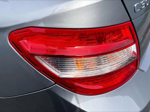 Used 2008 Mercedes-Benz C 300 Sport image 28