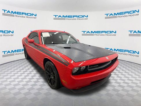 Used 2010 Dodge Challenger R/T RWD image 7