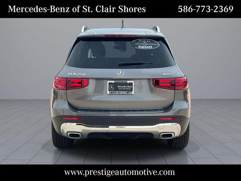 Certified 2026 Mercedes-Benz GLB 250 4MATIC image 4