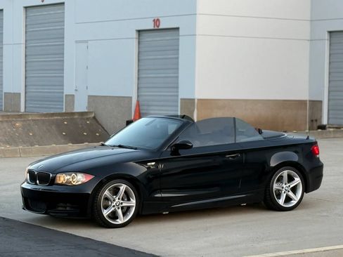 Used 2009 BMW 135i Convertible RWD image 35