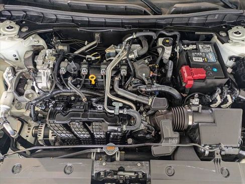 Used 2022 Nissan Altima 2.5 SR FWD image 21