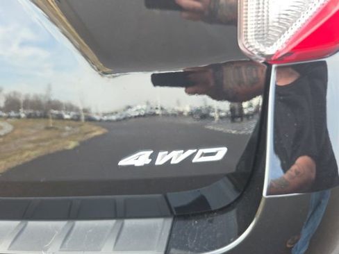 Used 2023 Ford Explorer XLT w/ Equipment Group 202A image 17