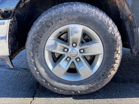 Used 2020 RAM 1500 Classic SLT w/ Luxury Group image 8