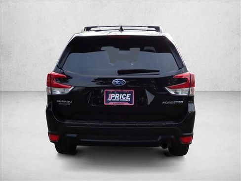 Certified 2023 Subaru Forester Limited image 3