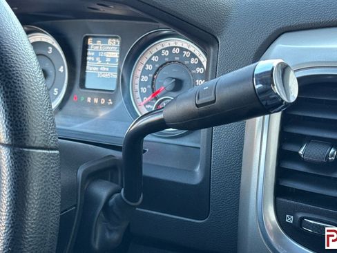 Used 2014 RAM 2500 SLT image 23