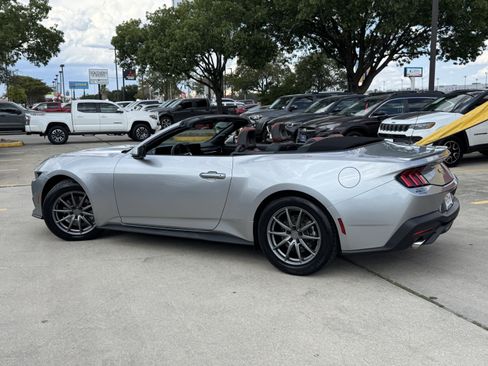 Used 2024 Ford Mustang Premium image 8