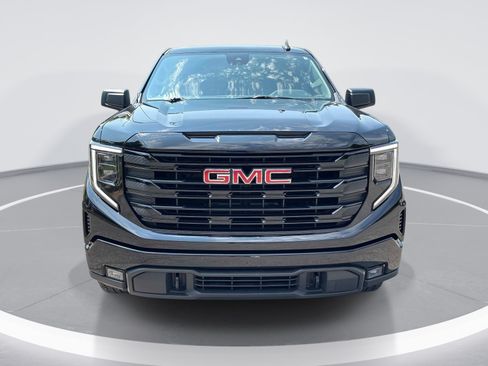 Used 2022 GMC Sierra 1500 Elevation AWD/4WD image 2