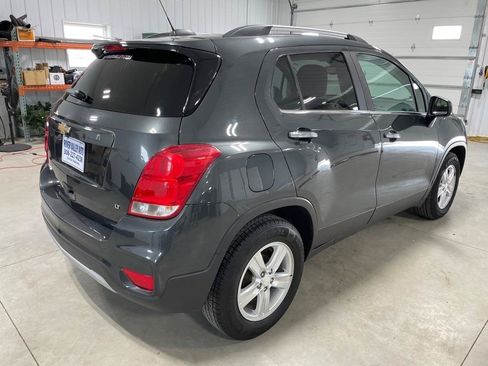 Used 2018 Chevrolet Trax LT w/ LT Convenience Package FWD image 7
