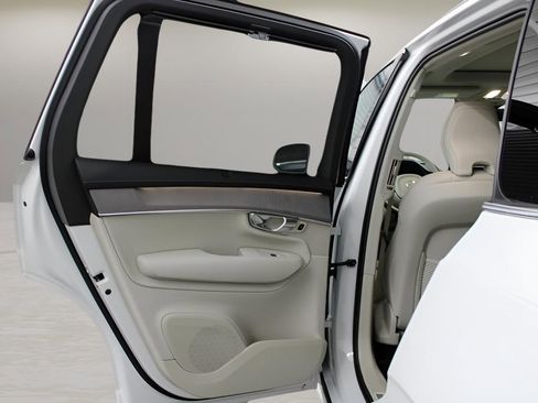 New 2026 Volvo XC90 B6 Ultra w/ Protection Package Premier image 30