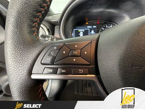 Used 2023 Nissan Kicks SR w/ SR Premium Package FWD image 16
