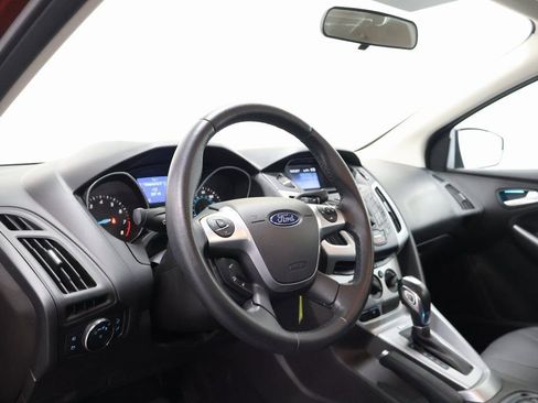 Used 2014 Ford Focus SE w/ Equipment Group 201A image 15