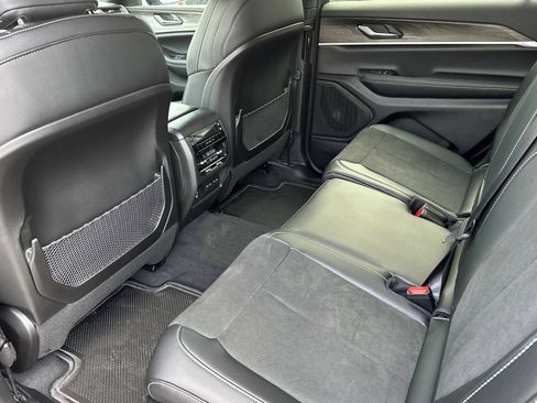 New 2026 Jeep Grand Cherokee L 4WD image 12