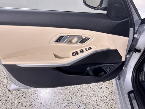Used 2019 BMW 330i Sedan w/ Premium Package RWD image 13