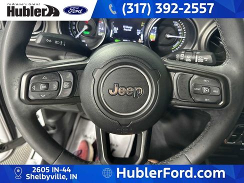 Used 2023 Jeep Wrangler Unlimited AWD/4WD image 15