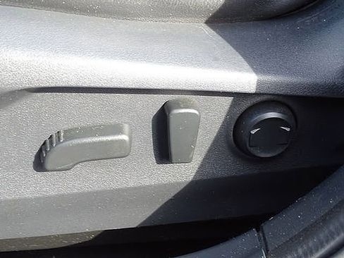 Used 2021 Subaru Outback Limited image 21