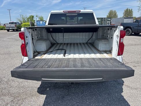 Certified 2023 Chevrolet Silverado 1500 RST w/ Convenience Package II AWD/4WD image 10
