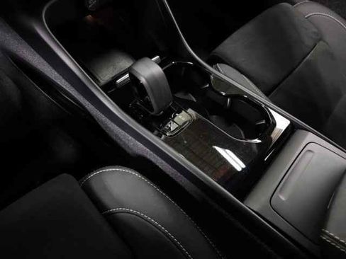 Certified 2024 Volvo XC40 Recharge Plus w/ Protection Package Premier image 33