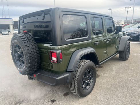 Used 2023 Jeep Wrangler Unlimited w/ Cold Weather Group image 7