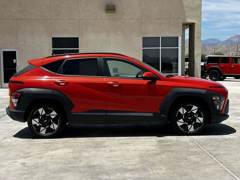 Used 2024 Hyundai Kona SEL FWD image 11