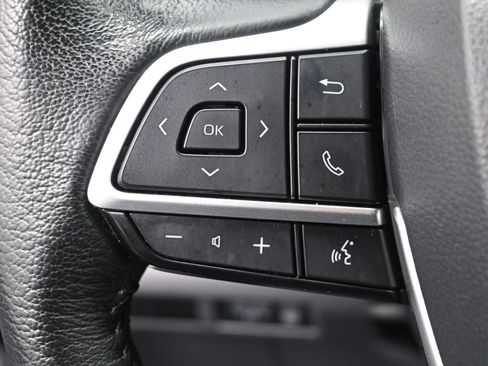 Certified 2024 Toyota Sienna XLE w/ XLE Plus Package image 17