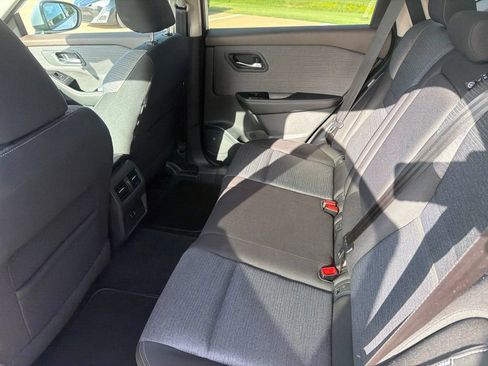 Used 2021 Nissan Rogue SV FWD image 27