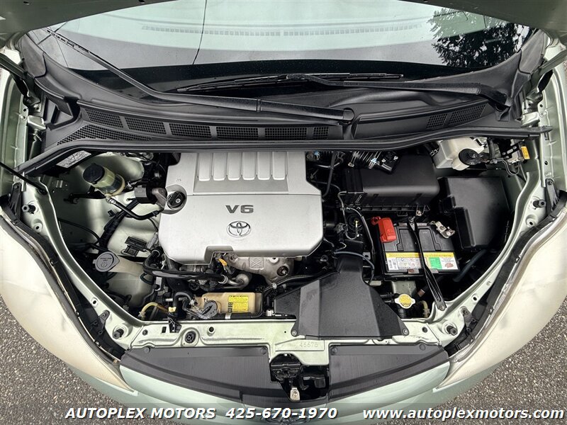 Used 2008 Toyota Sienna LE w/ Towing Prep Pkg AWD/4WD image 24