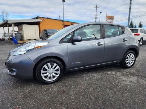 Used 2015 Nissan Leaf S w/ Charge Package image 2