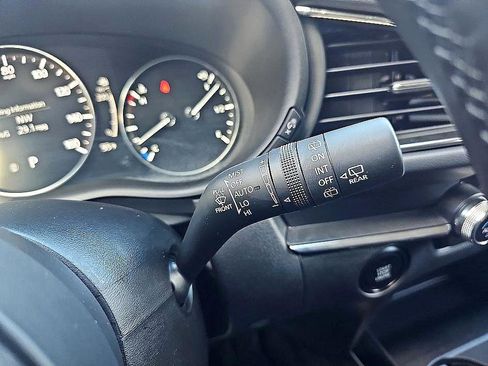 Used 2022 MAZDA CX-30 AWD 2.5 S w/ Premium Package image 21