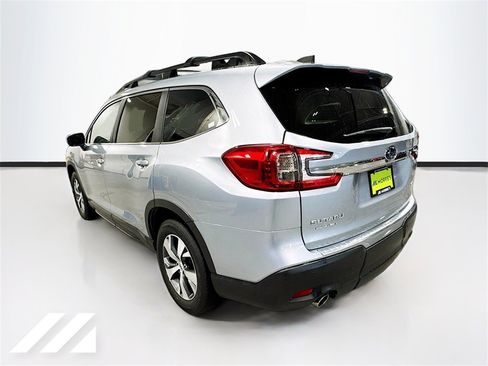 Certified 2023 Subaru Ascent Premium w/ Convenience Package image 7
