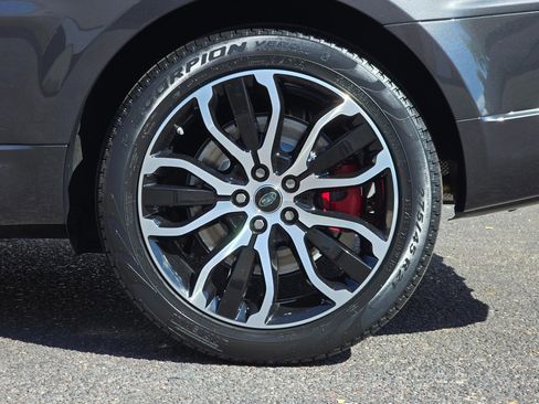 Used 2019 Land Rover Range Rover Sport HSE Dynamic image 38