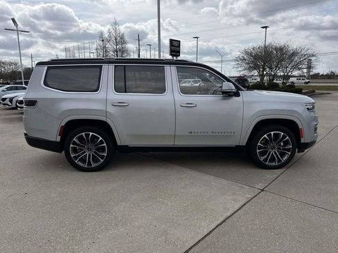 Used 2022 Jeep Grand Wagoneer Series III image 4